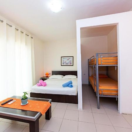 גולם Intea Hotel מראה חיצוני תמונה